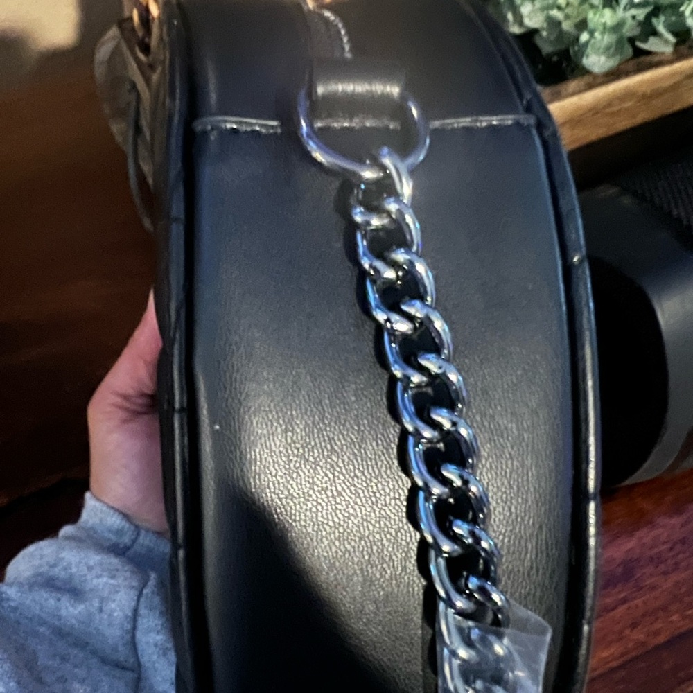 Kurt Geiger Black Quilted Heart Crossbody Bag BRAND NEW - Picture 12 of 12